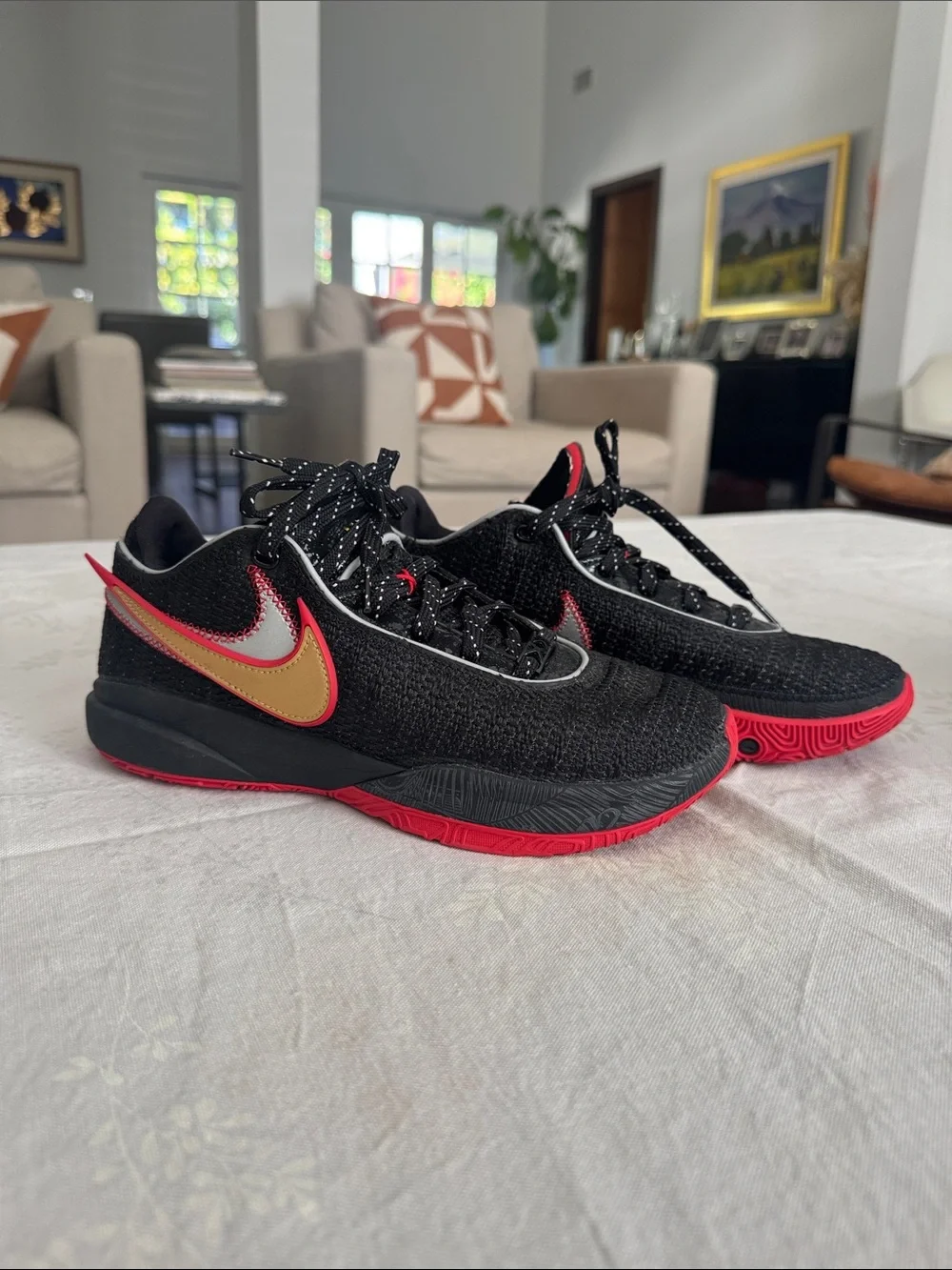 Nike Men’s Black/Red Sneakers with Gold Swoosh
